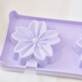 Set Of 2 Cherry Blossom Plastic Popsicle Mold With 2 Ice Cream Sticks (Green: Purple Sakura)
